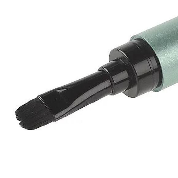 Mally Endless Evercolor Eyeshadow Stick in Delish Plum‎ - Picture 4 of 5